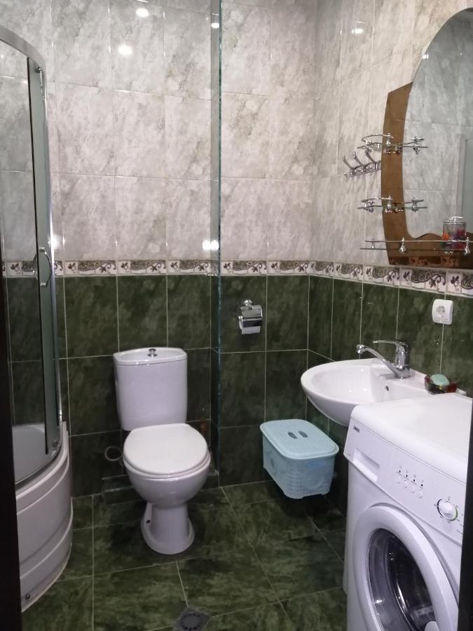 Apartments In The Historical Center Of Batumi, Near The Seaside Park Ngoại thất bức ảnh
